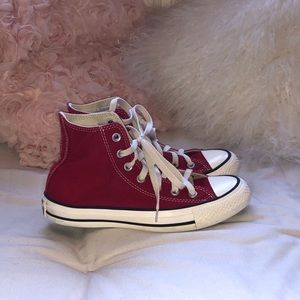 Red converse size 6.5